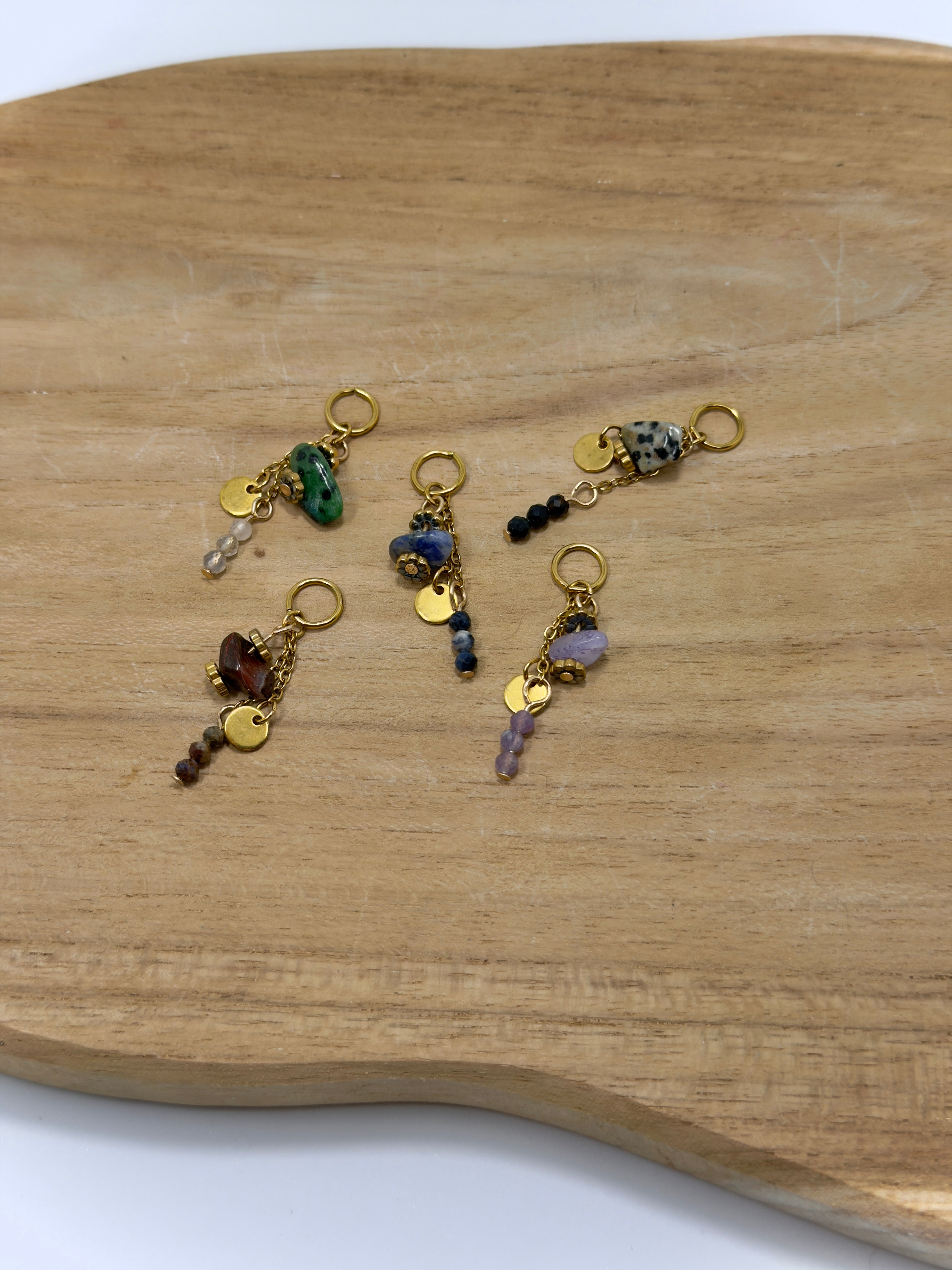 Mix de breloques faites main en acier inoxydable et pierres naturelles 