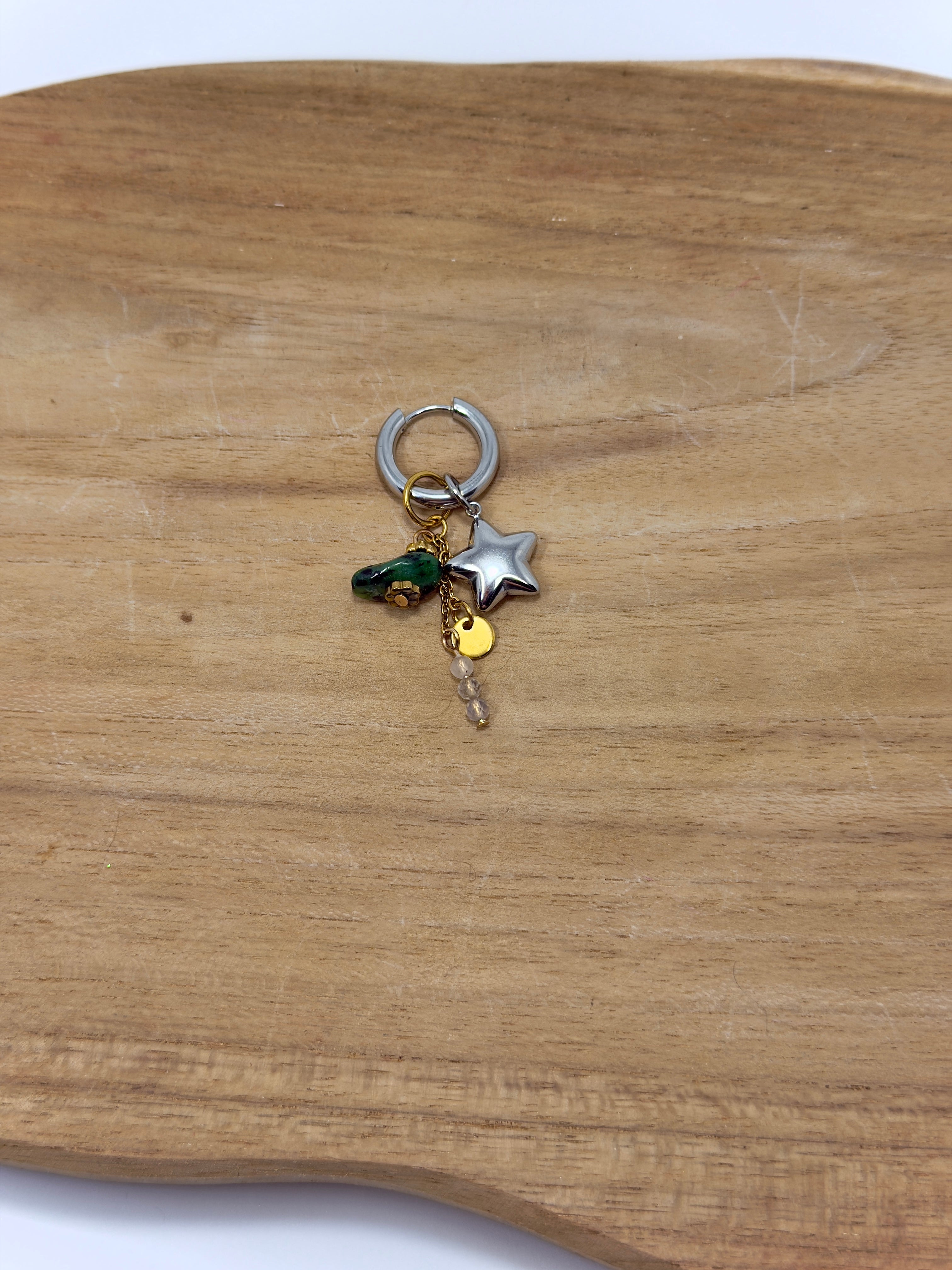 Mix de breloque en acier inoxydable et pierres naturelles vertes et blanches 